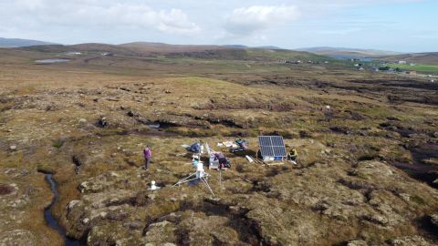 One of the SCO2FLUX peatland emissions monitoring network in Shetland (c) Linda Toca